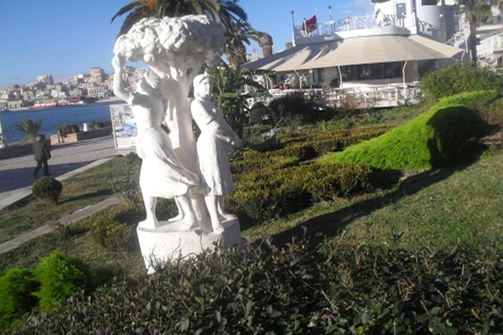 Rruga e Flamurit, Sarandë — fotografi 2 nga 11