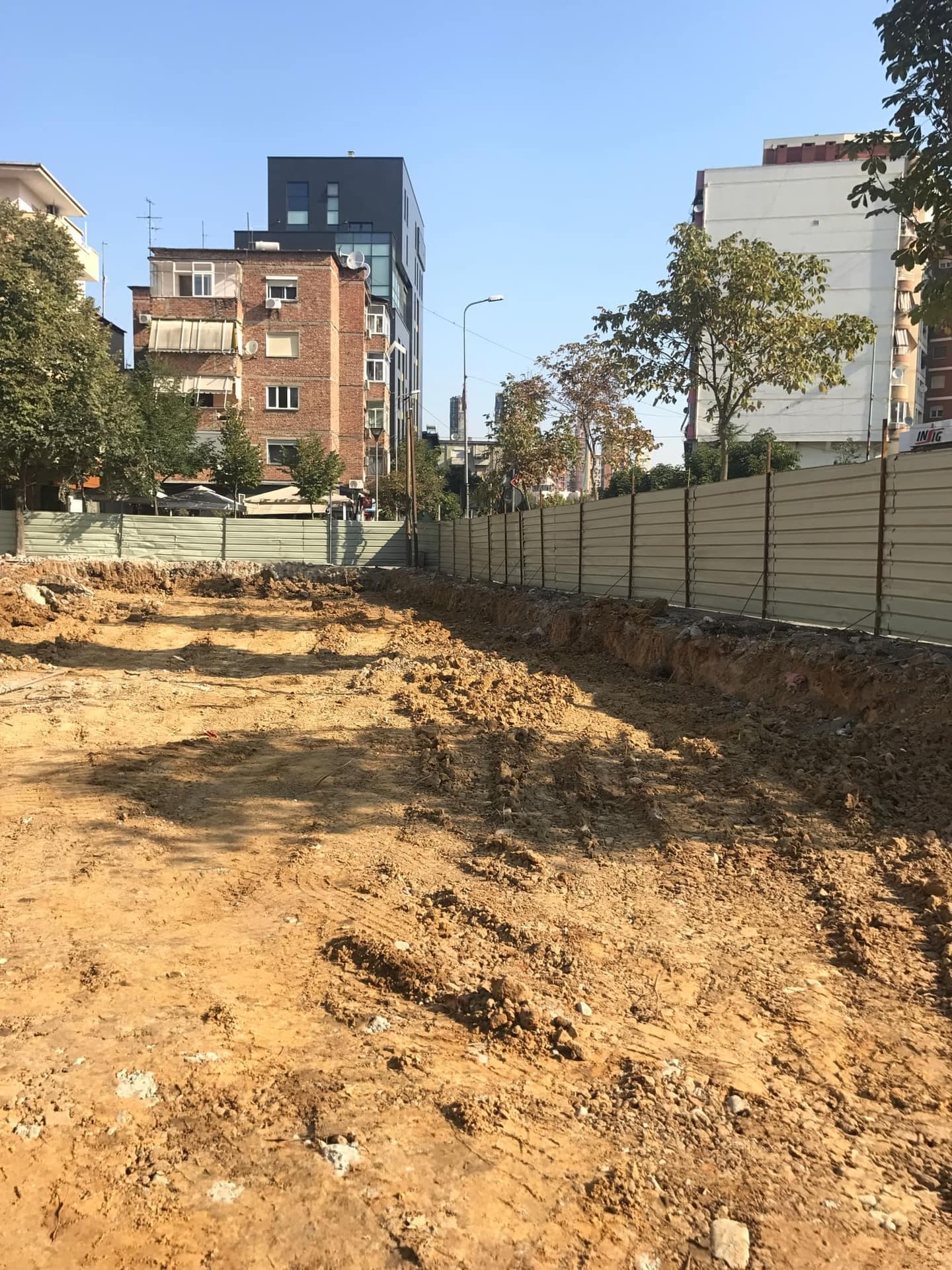 Shkolla “Kosova”, Tiranë — fotografi 3 nga 12