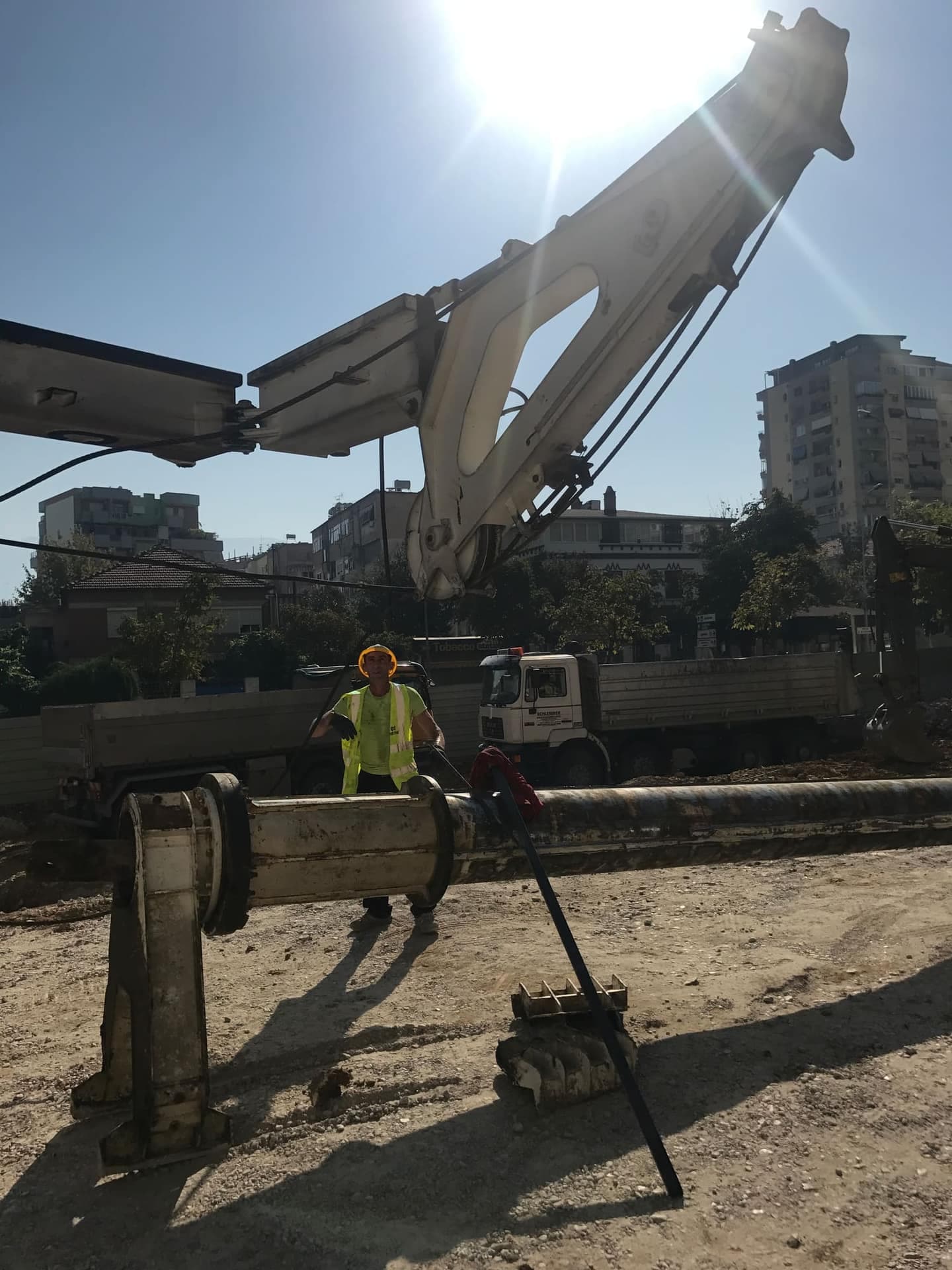 Shkolla “Kosova”, Tiranë — fotografi 5 nga 12